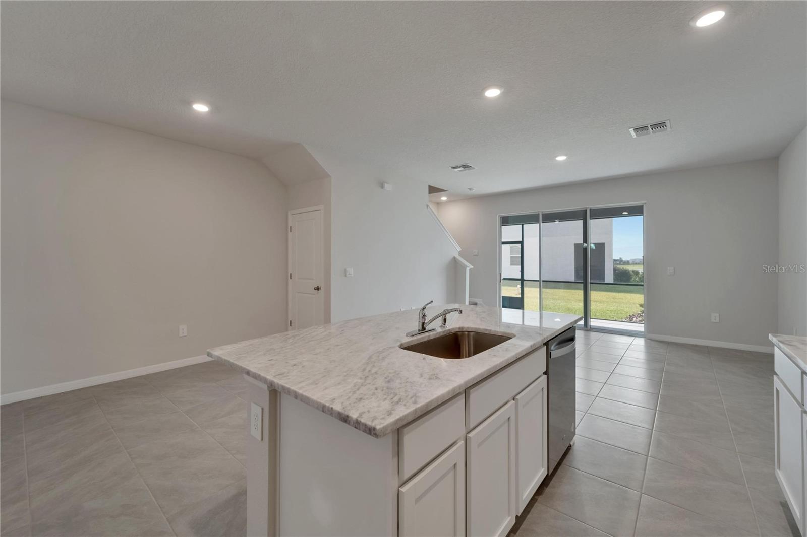 STAR FARMS AT LAKEWOOD RANCH - Residential Lease