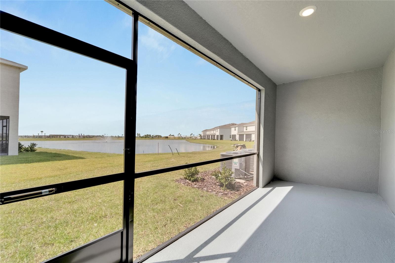 STAR FARMS AT LAKEWOOD RANCH - Residential Lease