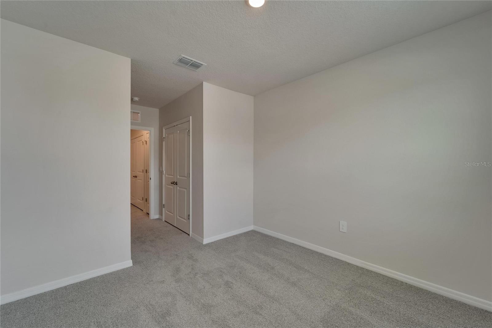 STAR FARMS AT LAKEWOOD RANCH - Residential Lease