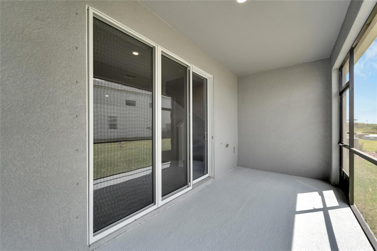 STAR FARMS AT LAKEWOOD RANCH - Residential Lease
