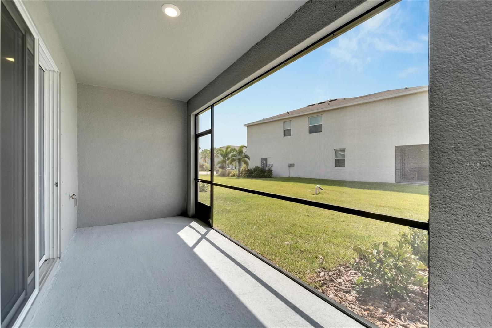 STAR FARMS AT LAKEWOOD RANCH - Residential Lease