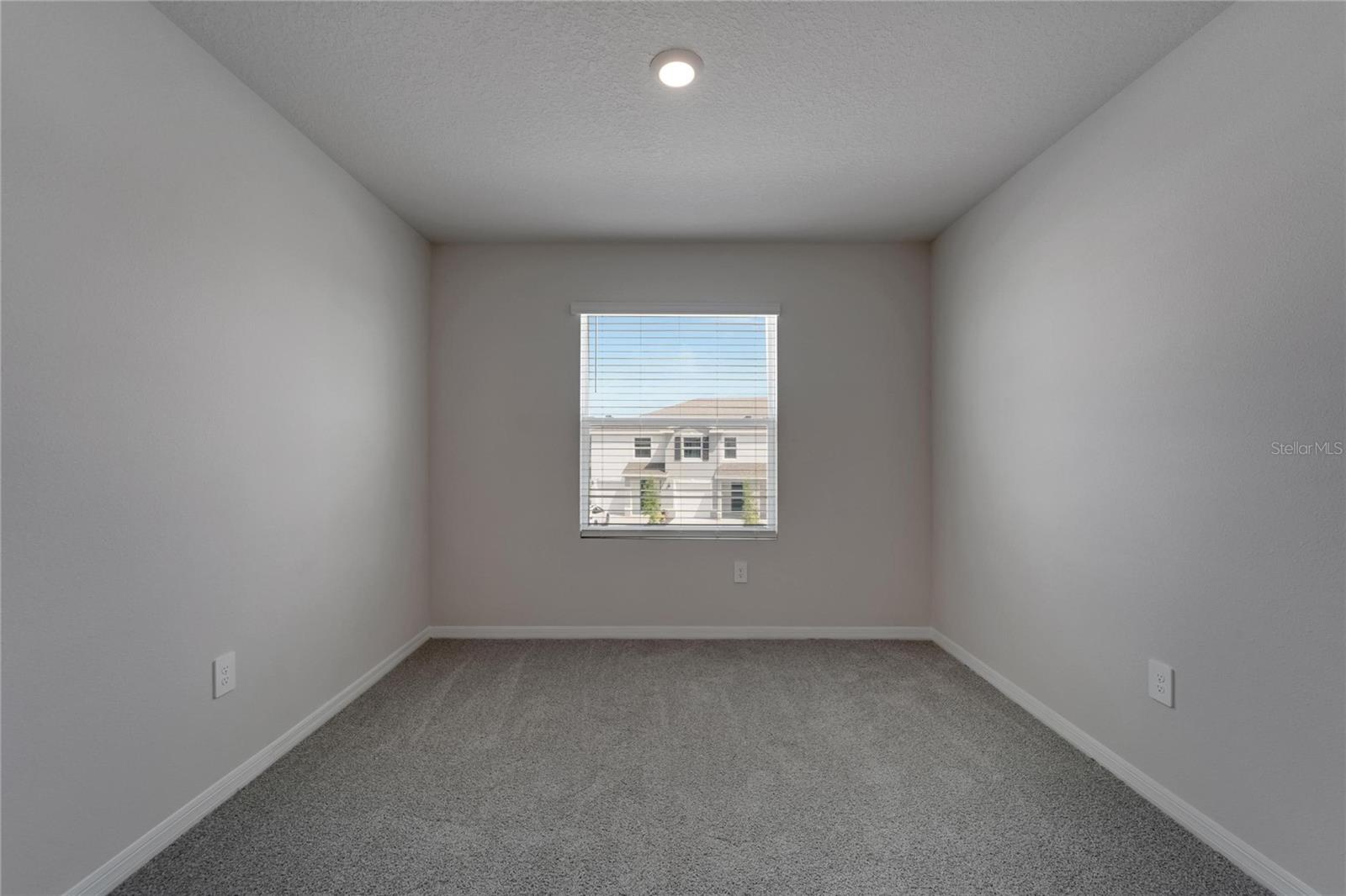 STAR FARMS AT LAKEWOOD RANCH - Residential Lease