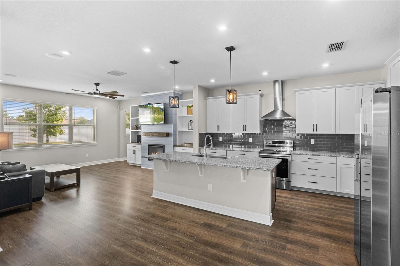 PRESERVE/CROWN POINT PH 2B - Residential