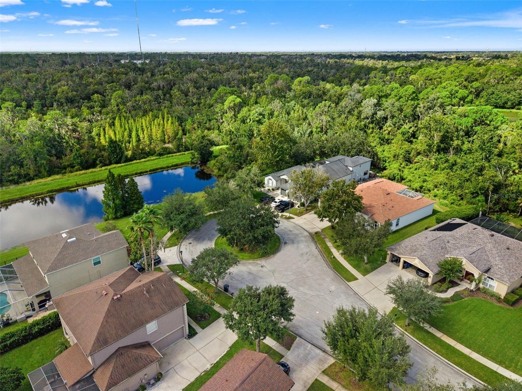 Photo of 6111 Heroncrest Court, Lithia, FL 33547 (MLS # TB8550911)