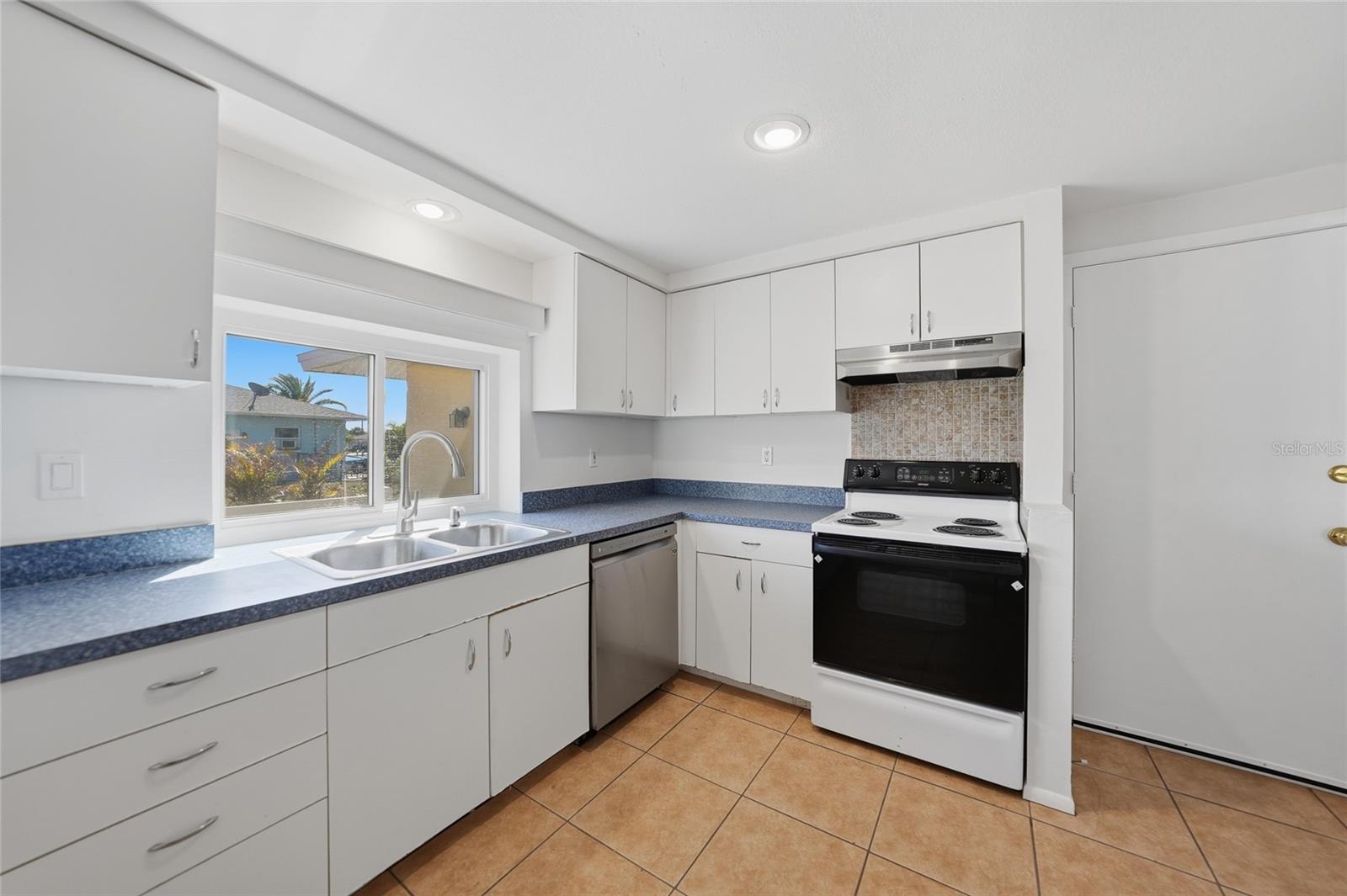 ROTONDA WEST OAKLAND HILLS - Residential