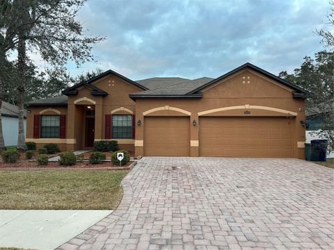 A home in PALMETTO