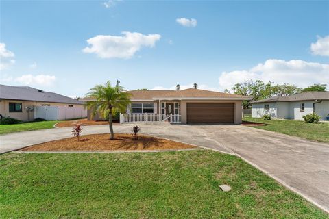 Photo of 1312 SE 25th Lane, Cape Coral, FL 33904 (MLS # L4953092)