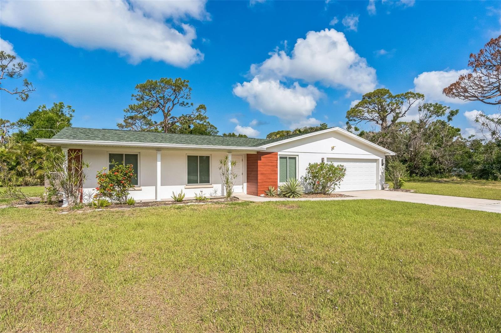 1115 LARCHMONT DRIVE