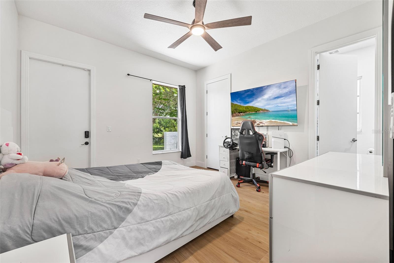 TIFFANY LAKE MANORS - Residential