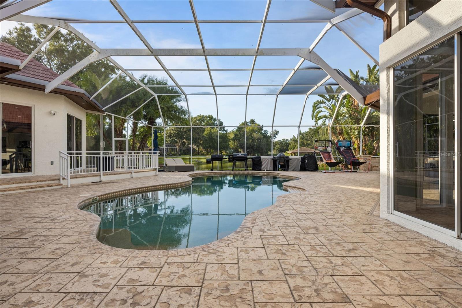 TIFFANY LAKE MANORS - Residential