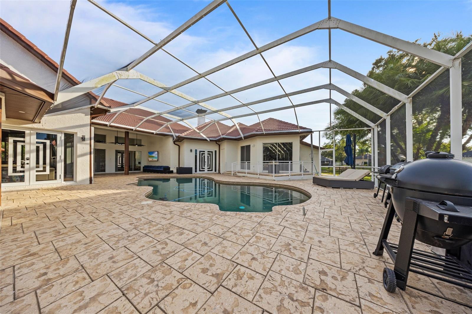 TIFFANY LAKE MANORS - Residential