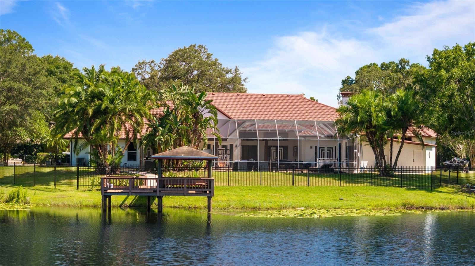 TIFFANY LAKE MANORS - Residential
