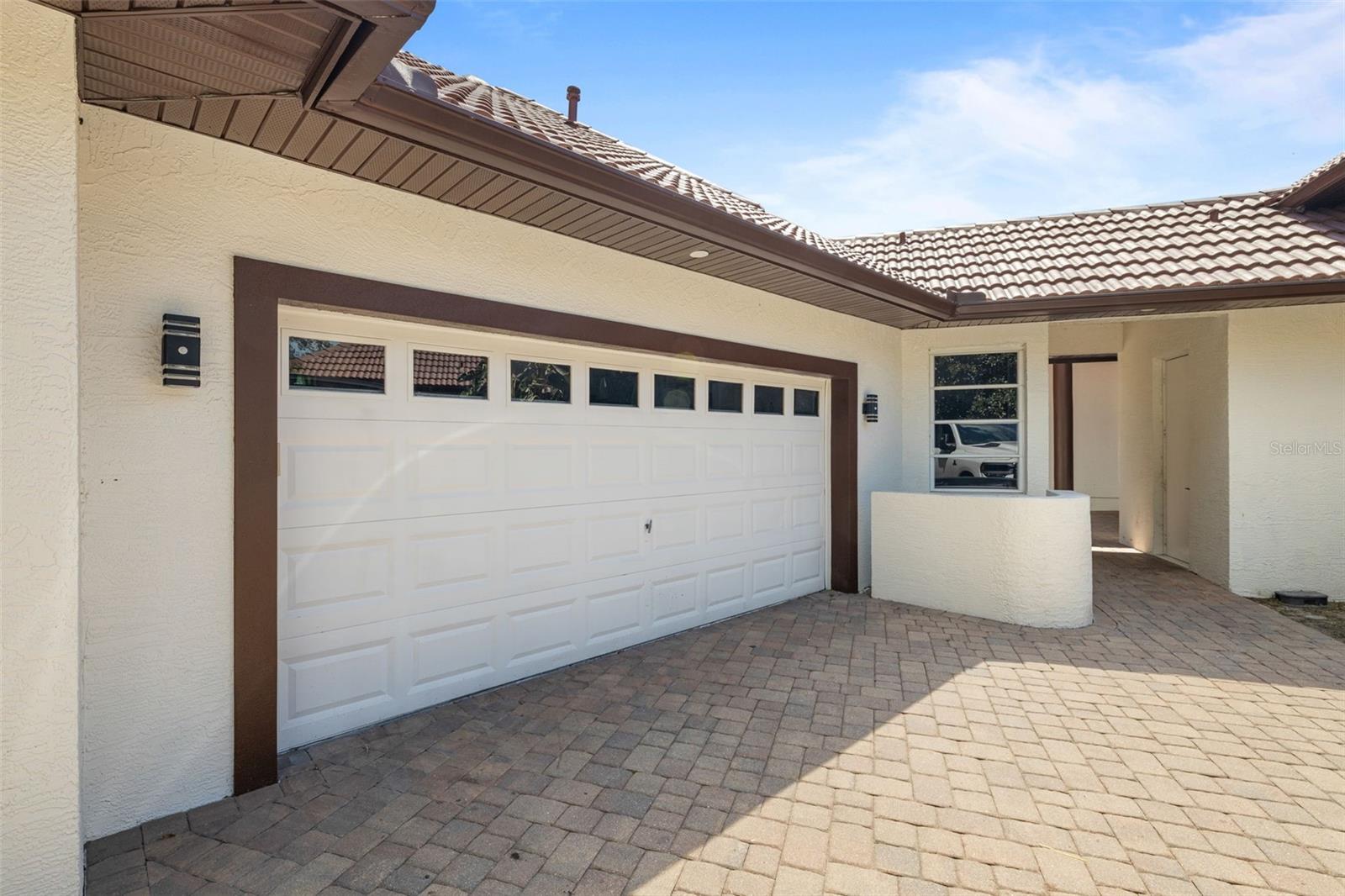 TIFFANY LAKE MANORS - Residential