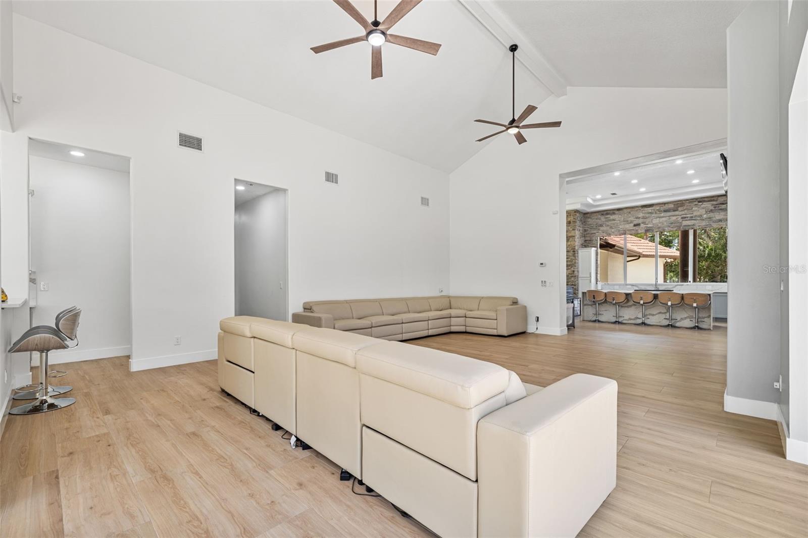 TIFFANY LAKE MANORS - Residential