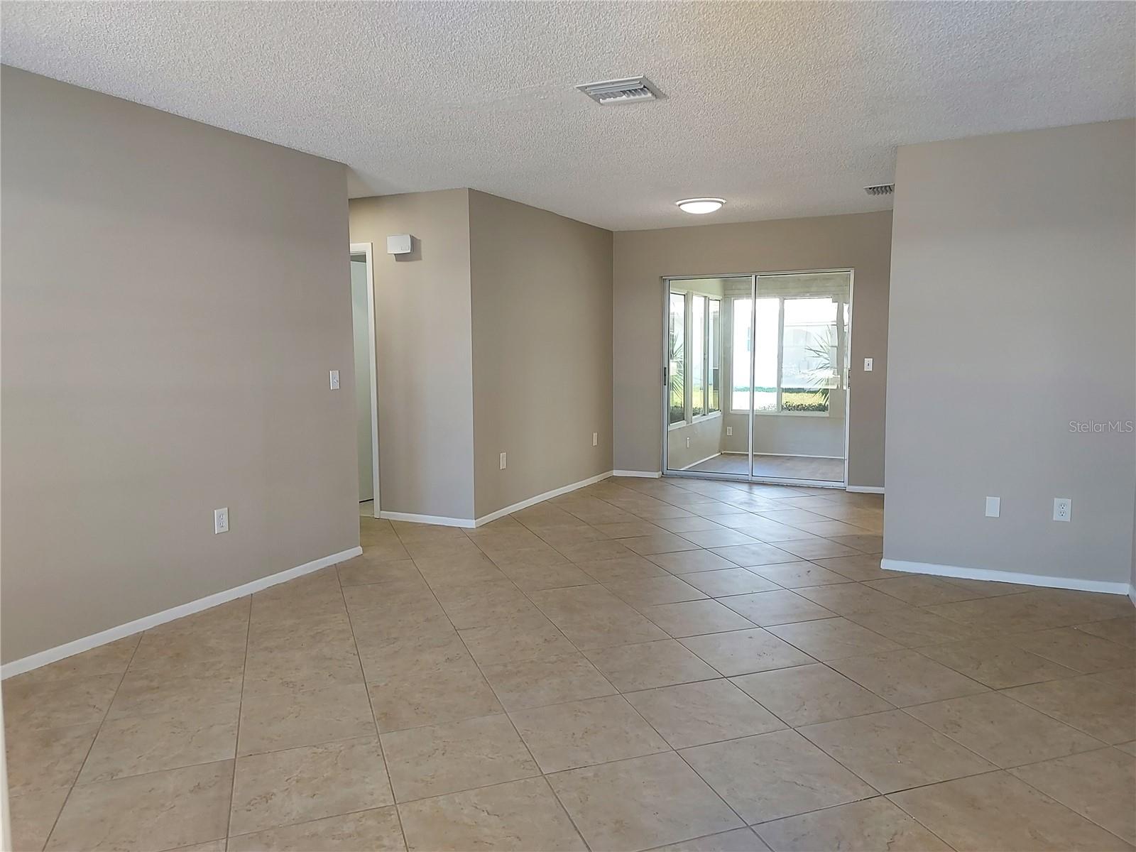 4006 PALM COURT
