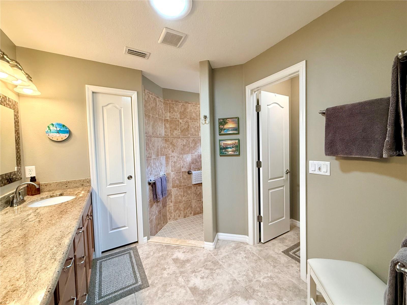 SUMMERGLEN - Residential