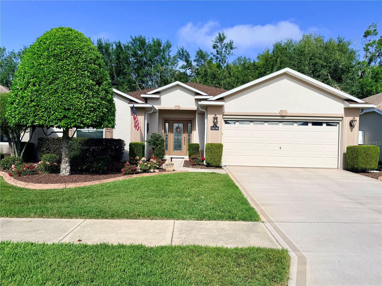 SUMMERGLEN - Residential