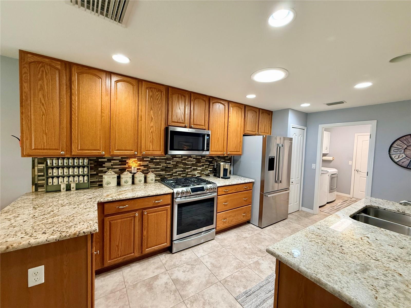 SUMMERGLEN - Residential