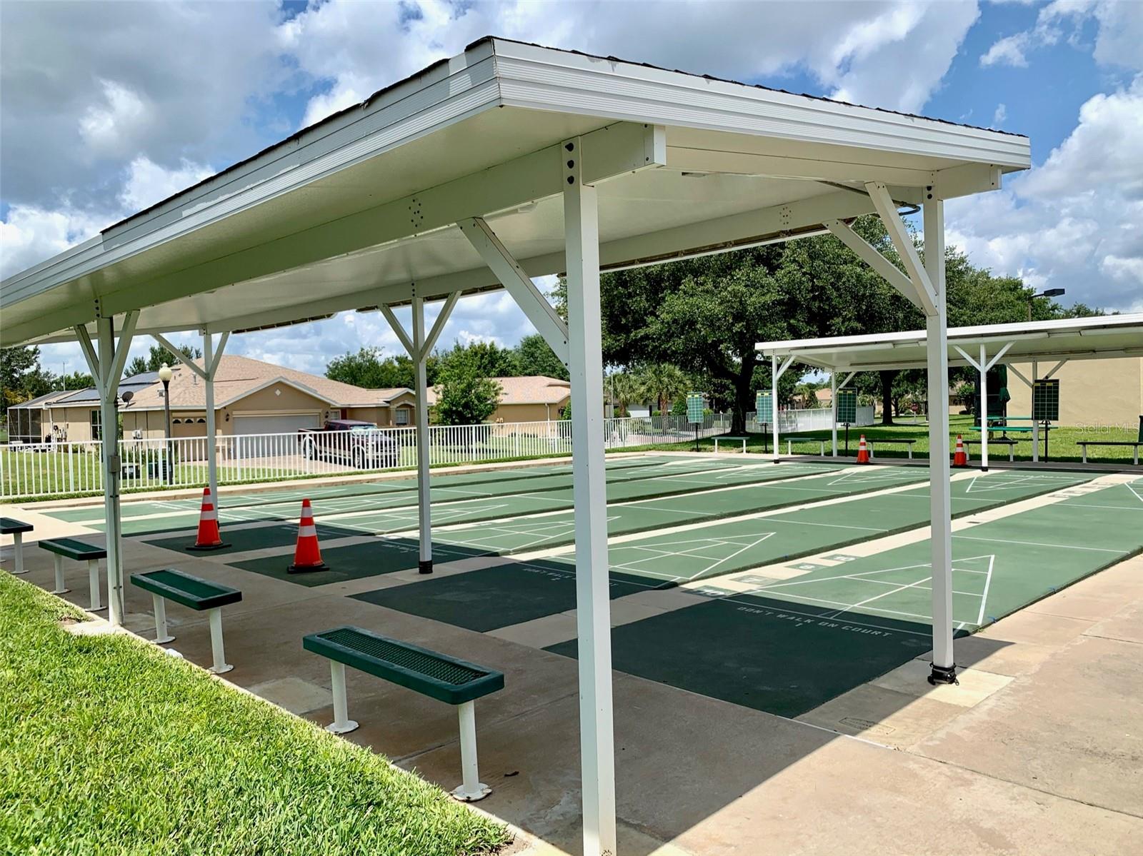 SUMMERGLEN - Residential