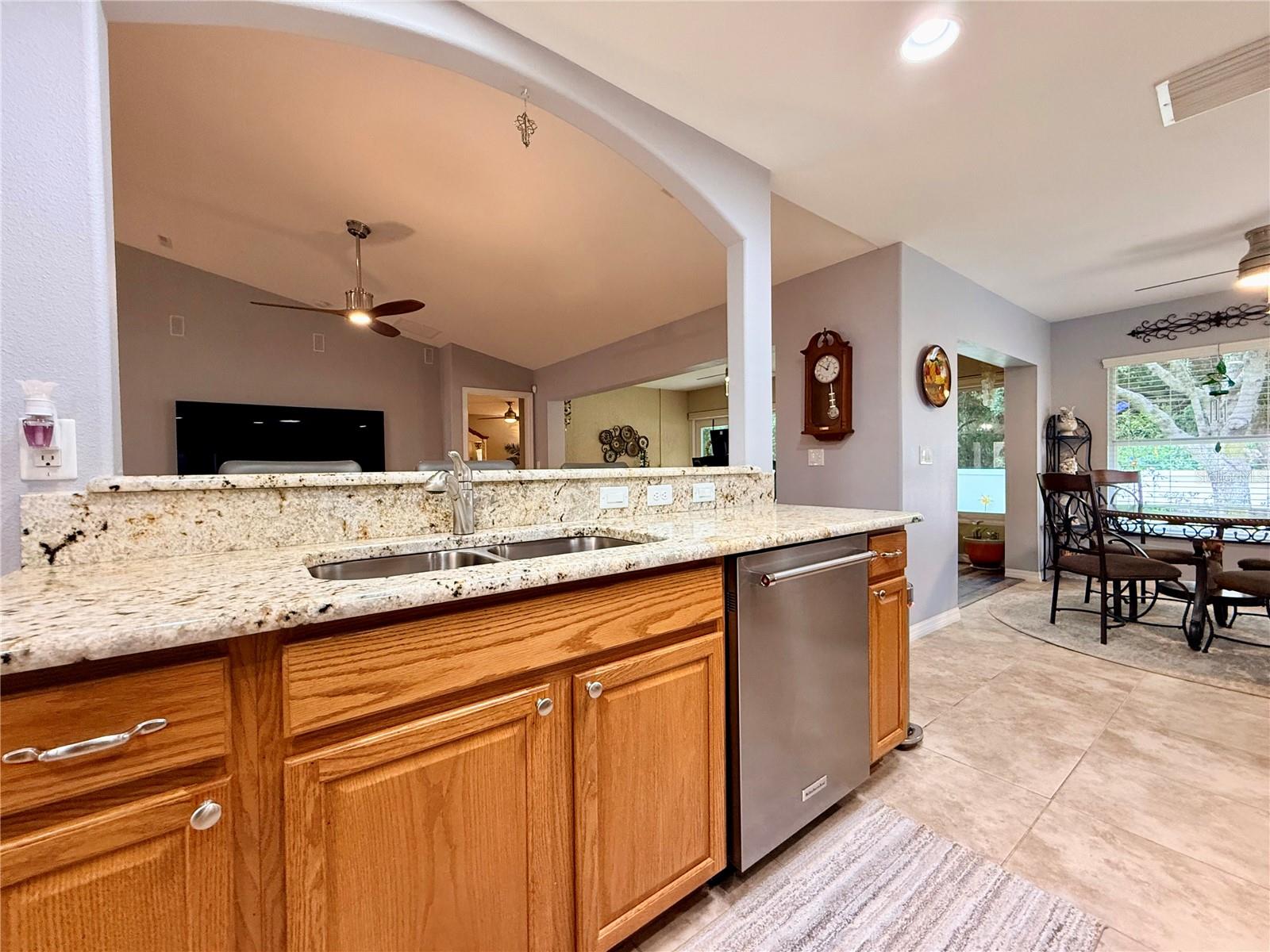 SUMMERGLEN - Residential