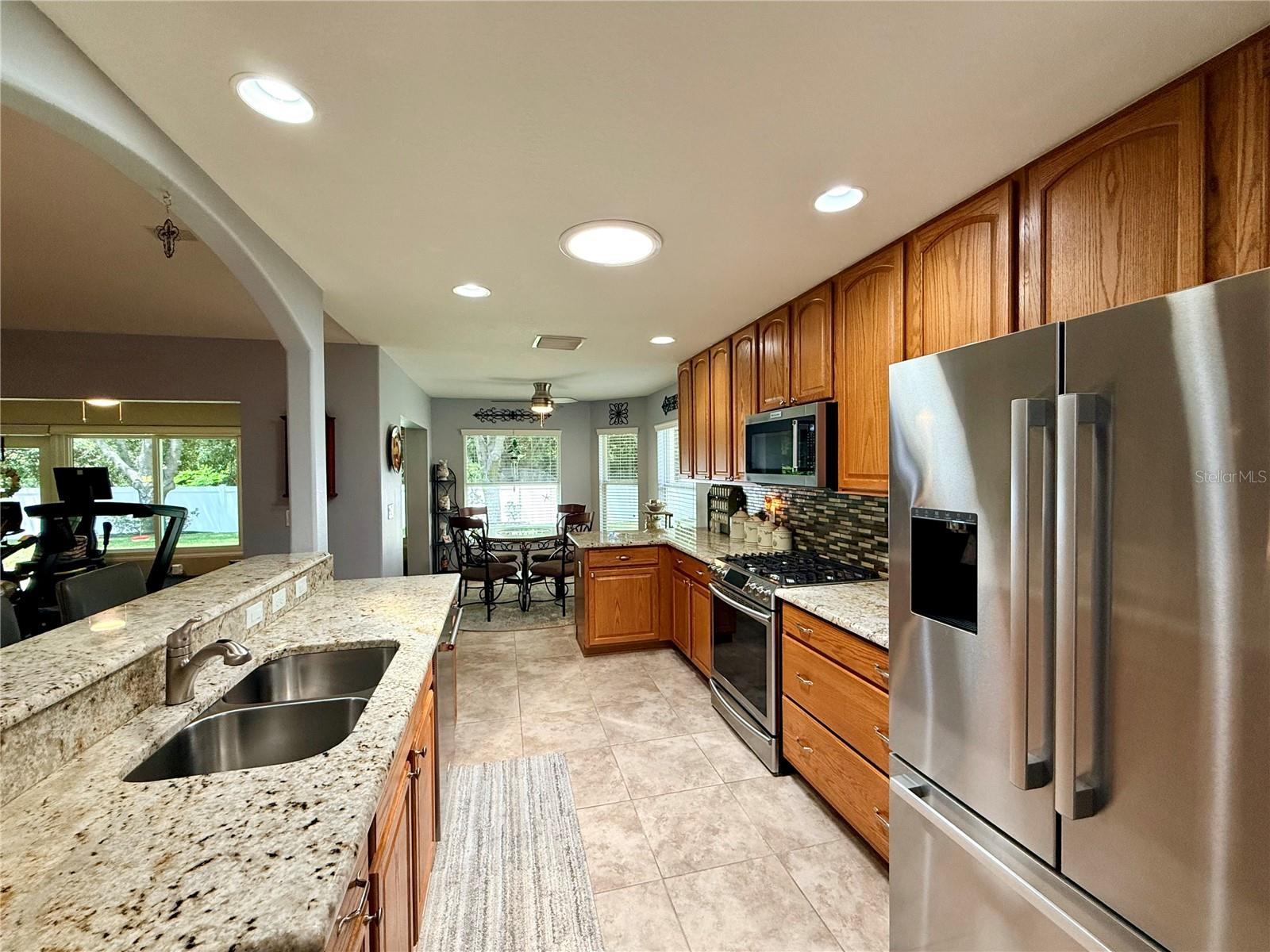 SUMMERGLEN - Residential