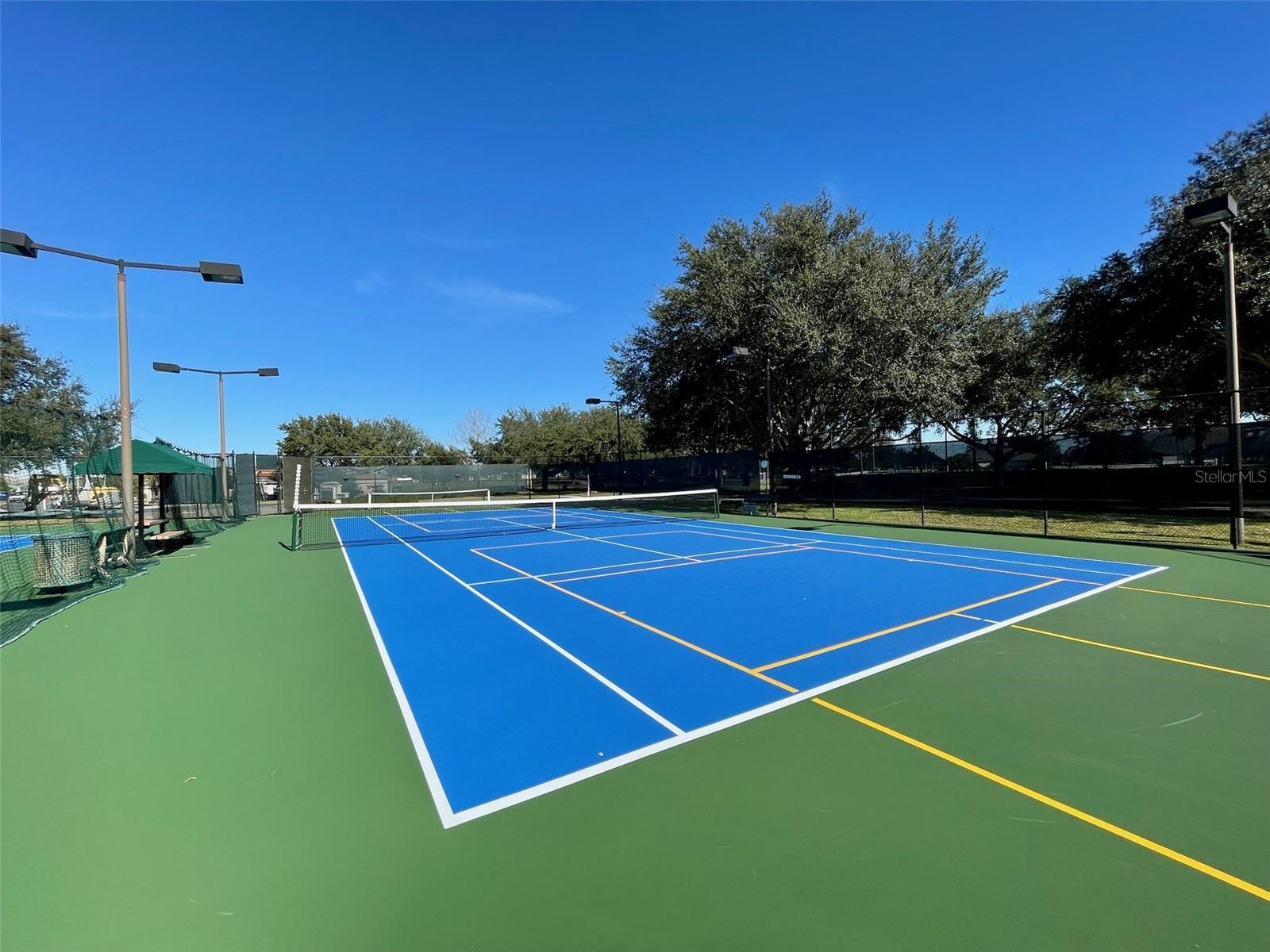 SUMMERGLEN - Residential