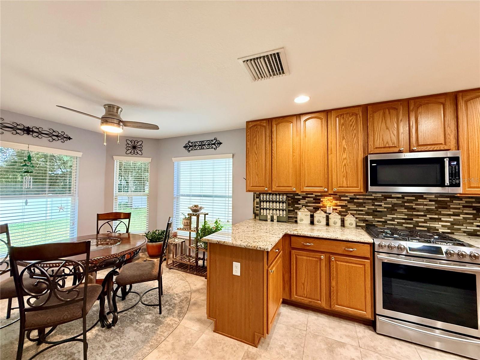 SUMMERGLEN - Residential