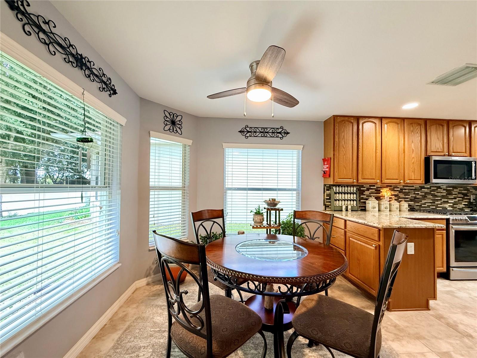 SUMMERGLEN - Residential