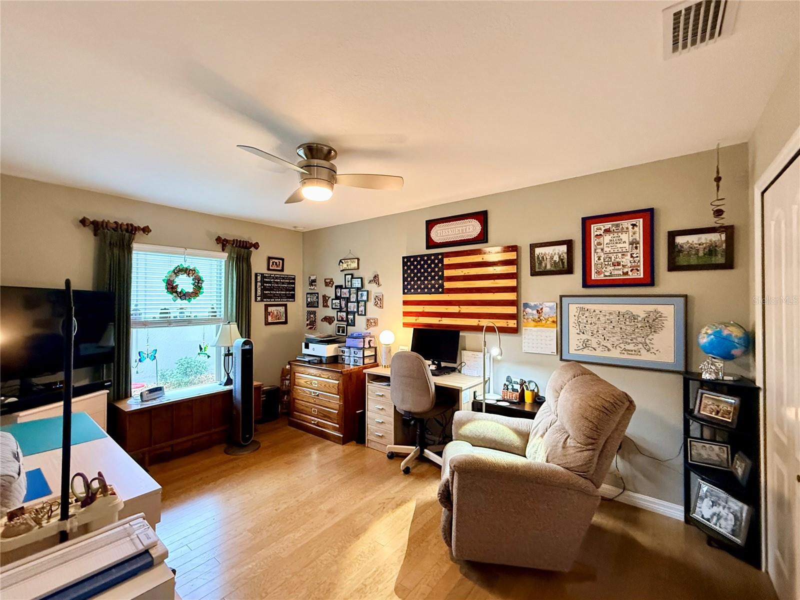 SUMMERGLEN - Residential