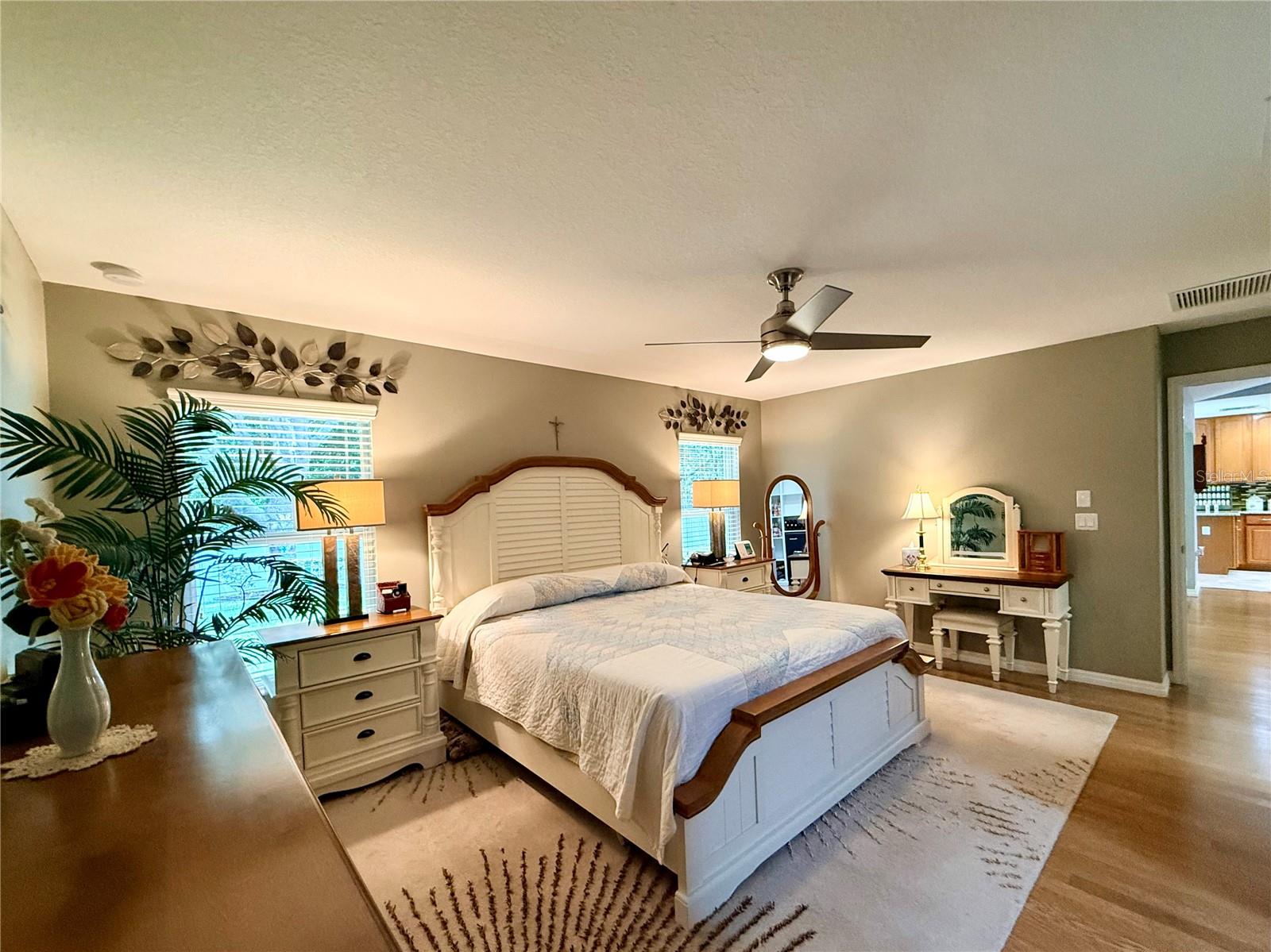 SUMMERGLEN - Residential