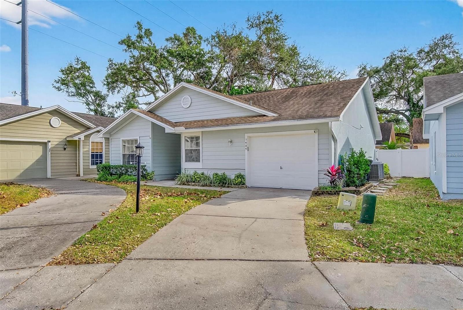 FRANKLIN SQUARE EAST - Residential