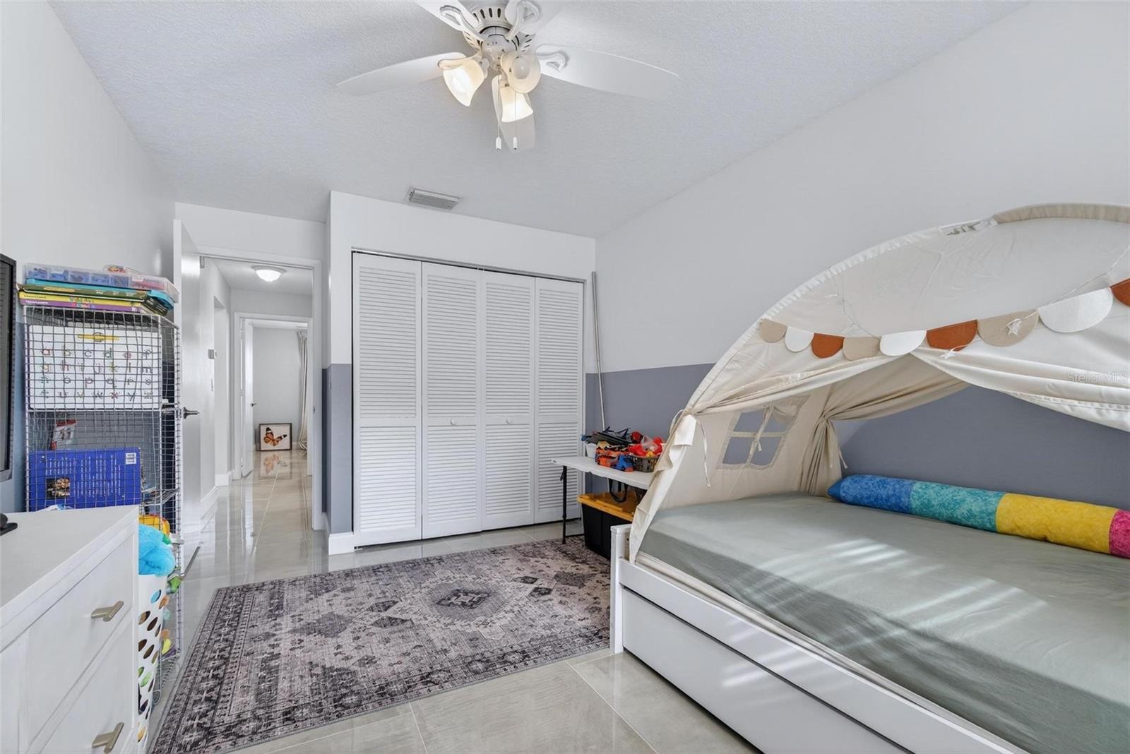 FRANKLIN SQUARE EAST - Residential