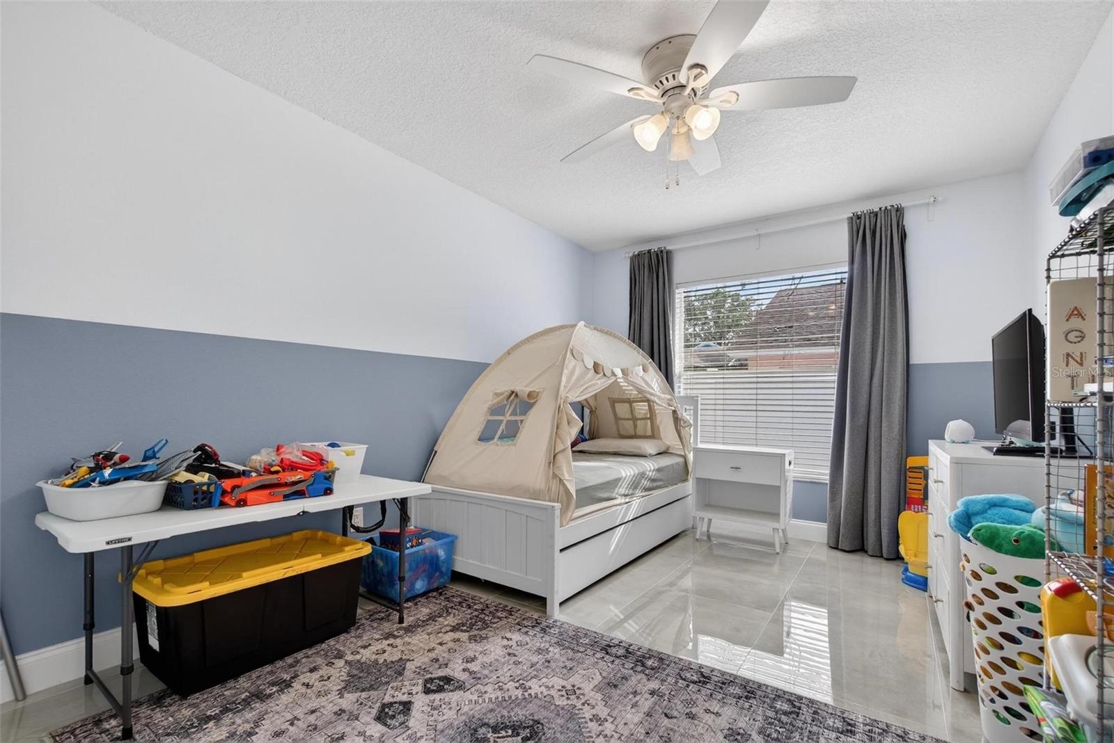 FRANKLIN SQUARE EAST - Residential