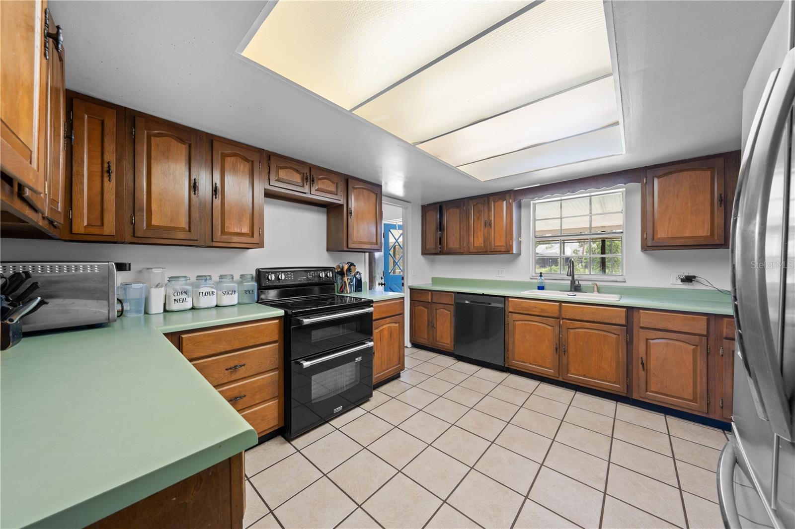 BAY LAKE ESTATES - Residential