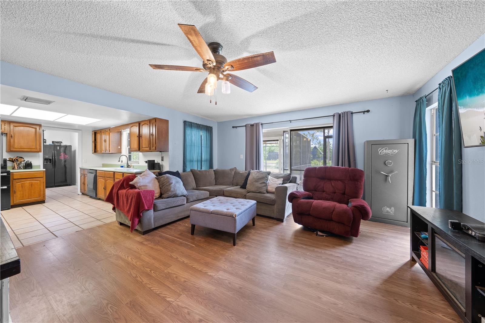 BAY LAKE ESTATES - Residential