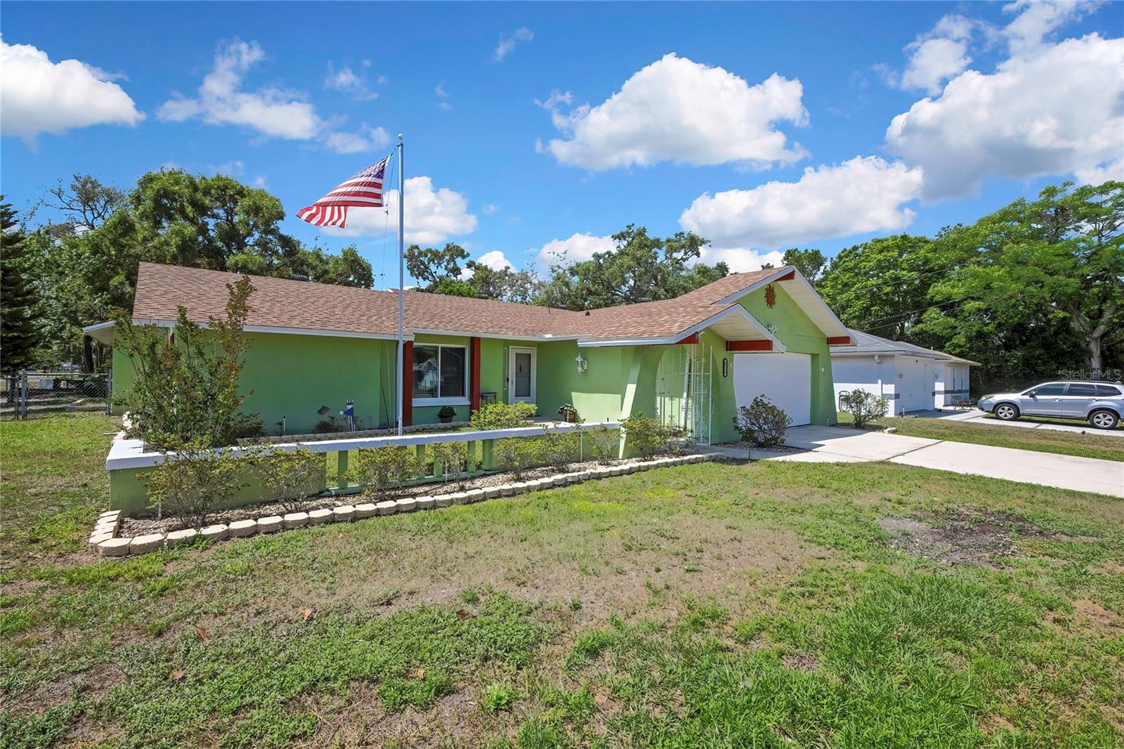 SPRING HILL - Residential