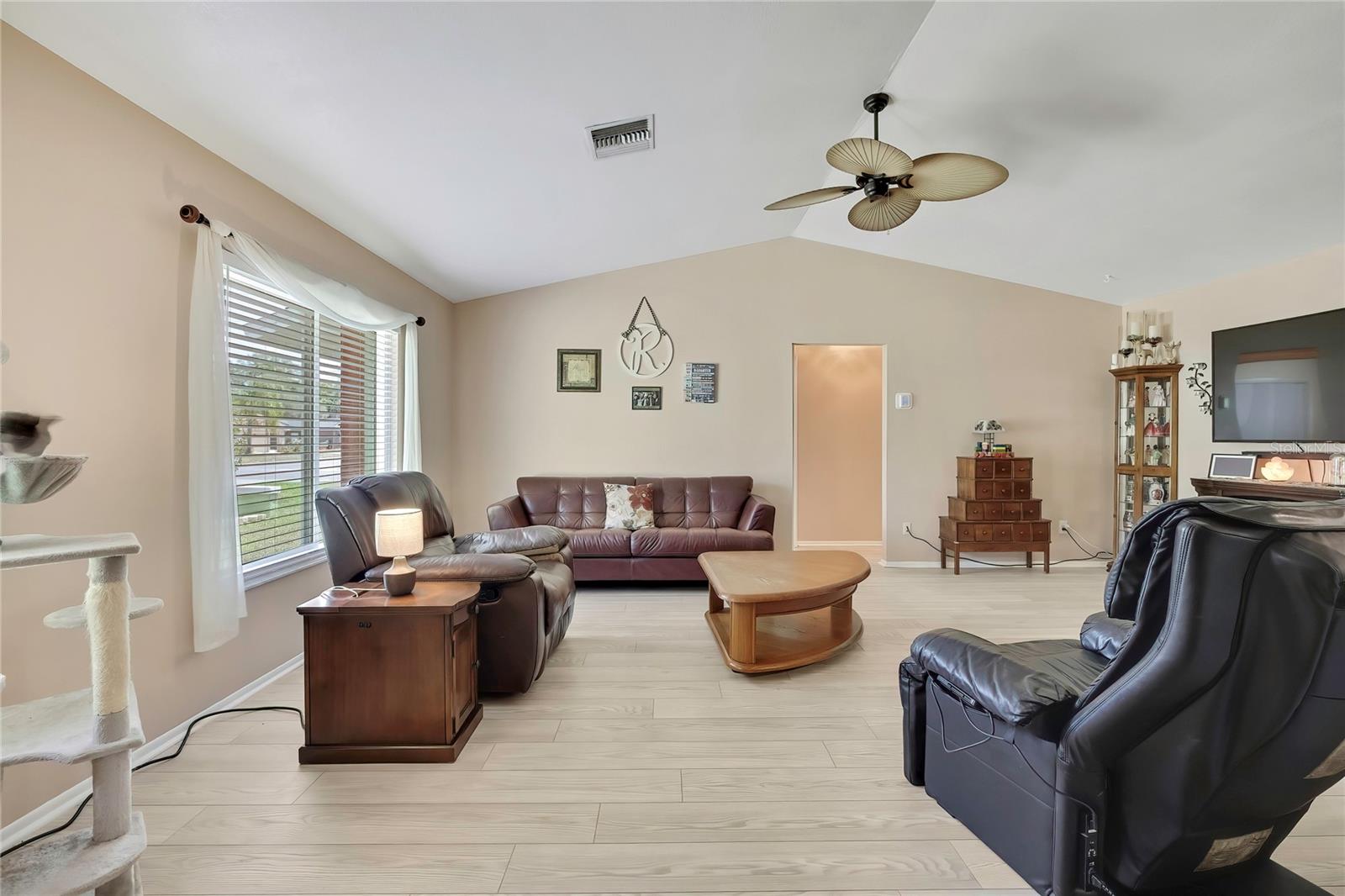 SPRING HILL - Residential