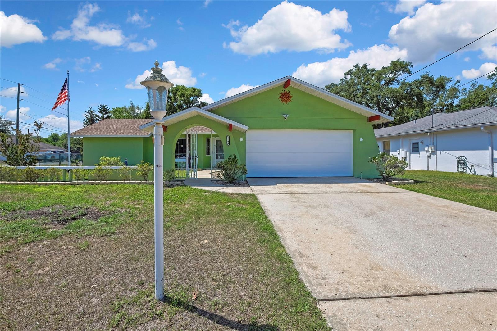 SPRING HILL - Residential