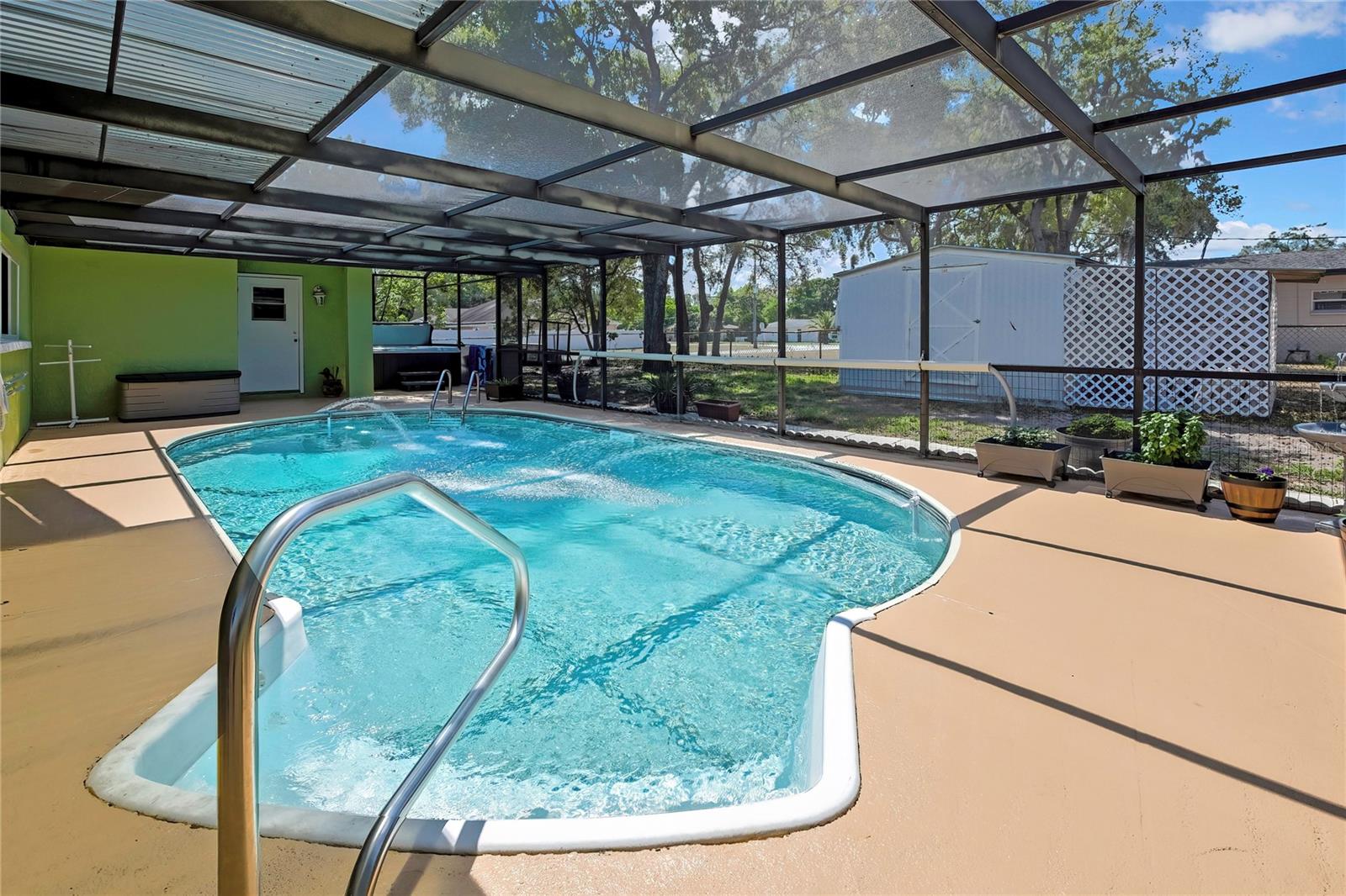 SPRING HILL - Residential