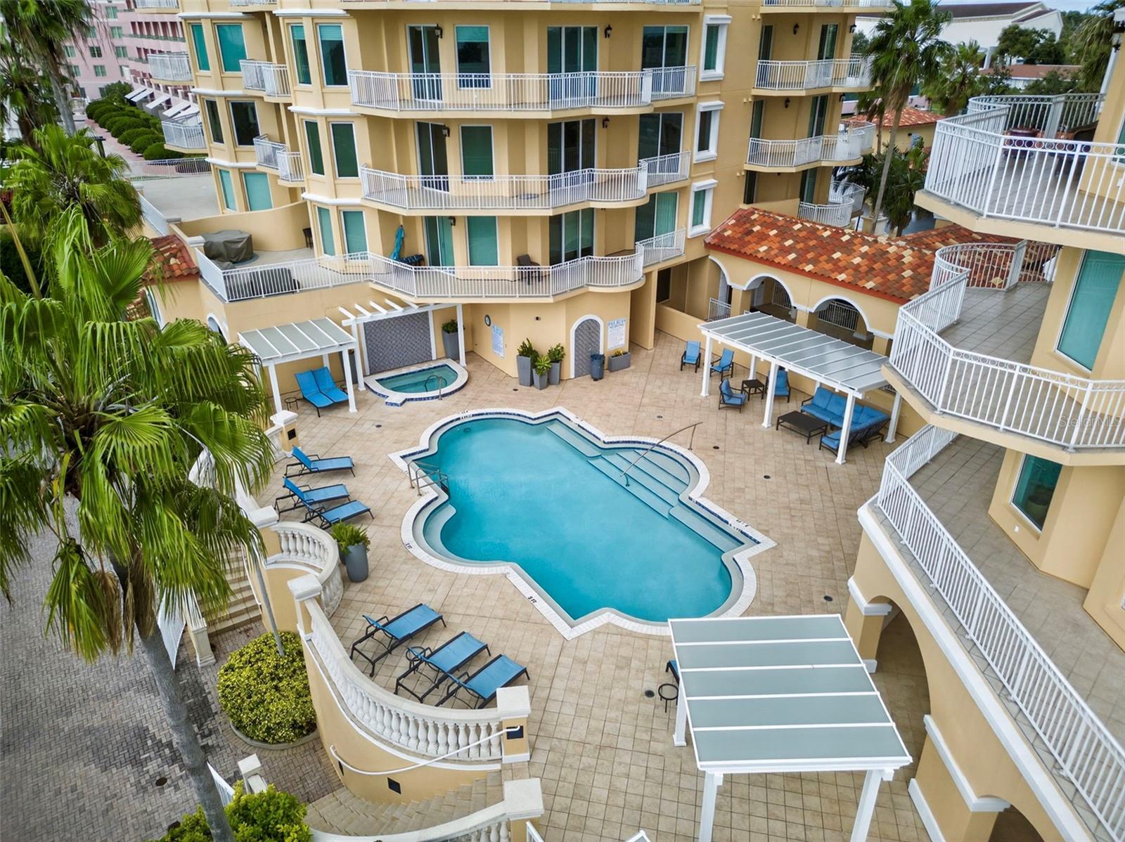 VINOY PLACE CONDO - Residential Lease