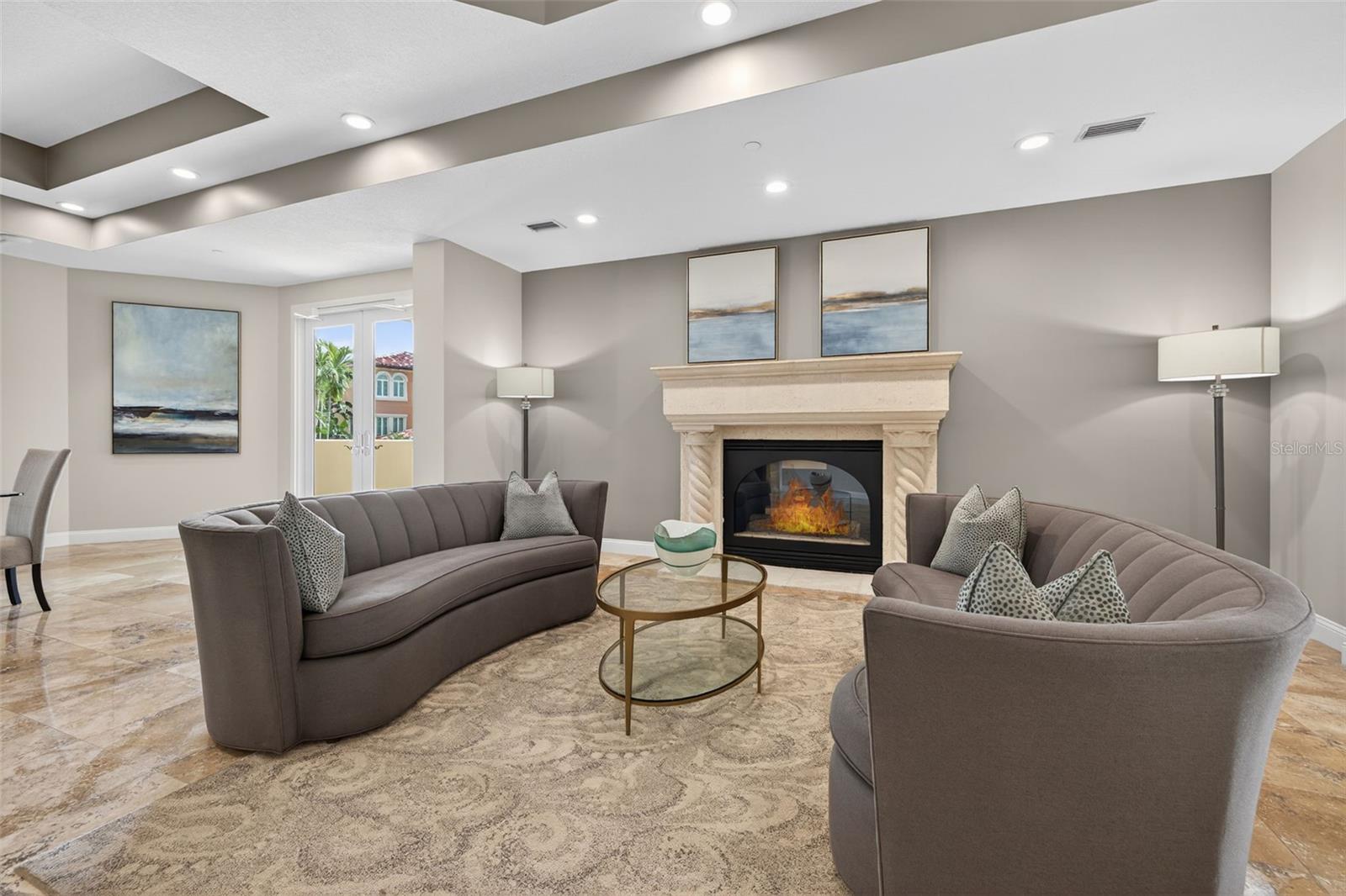 VINOY PLACE CONDO - Residential Lease