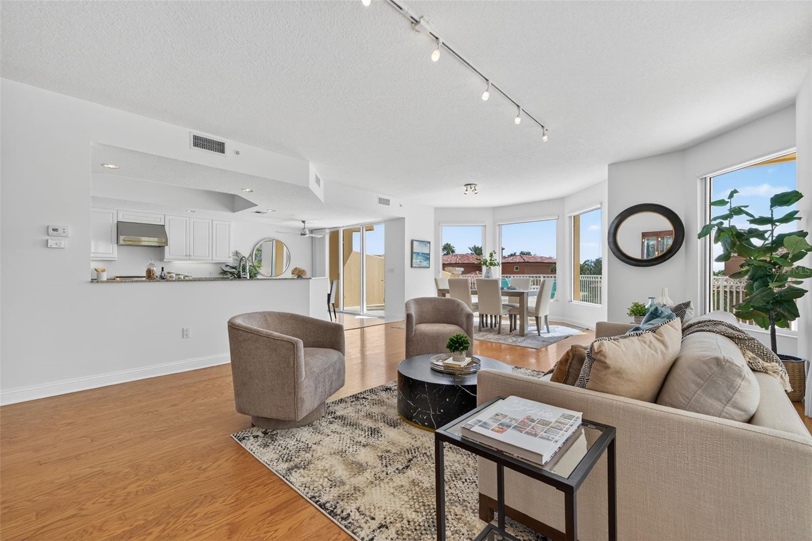 VINOY PLACE CONDO - Residential Lease