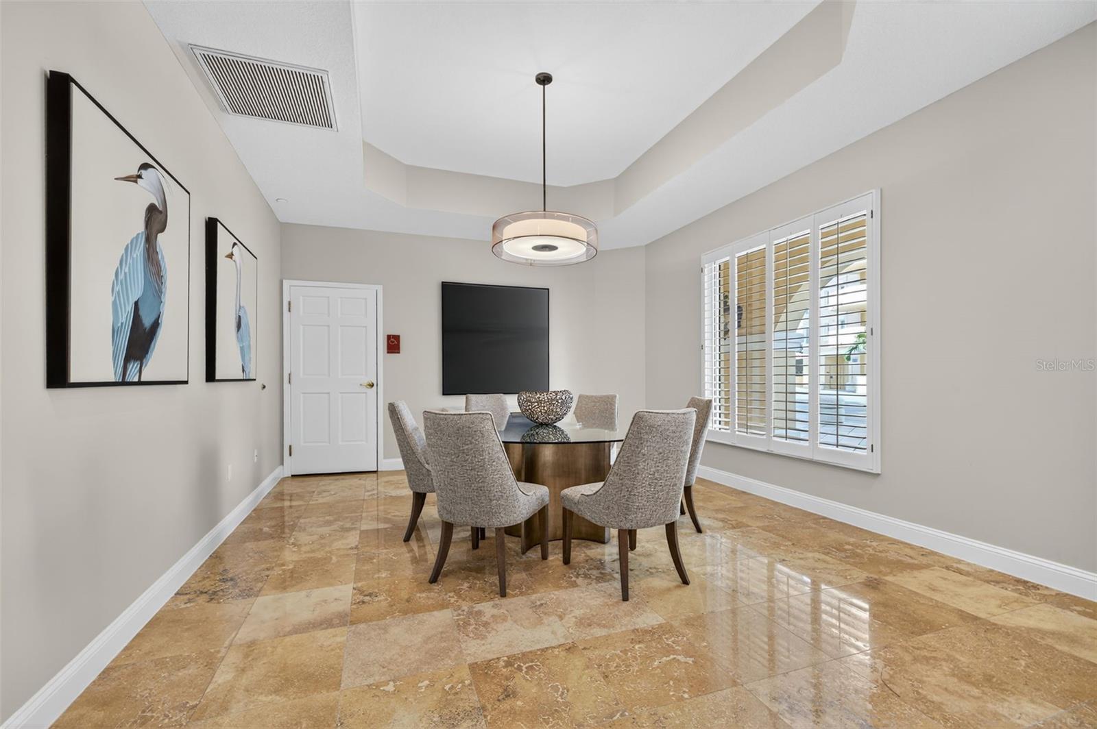 VINOY PLACE CONDO - Residential Lease