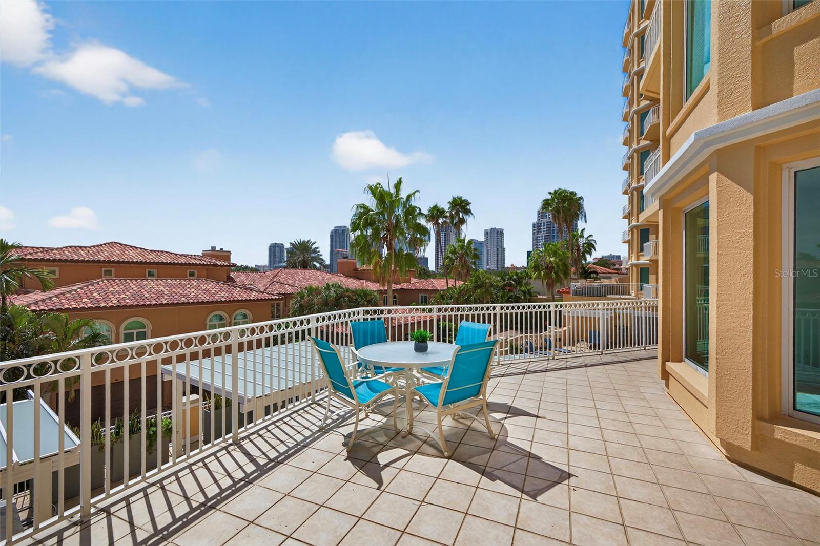 VINOY PLACE CONDO - Residential Lease