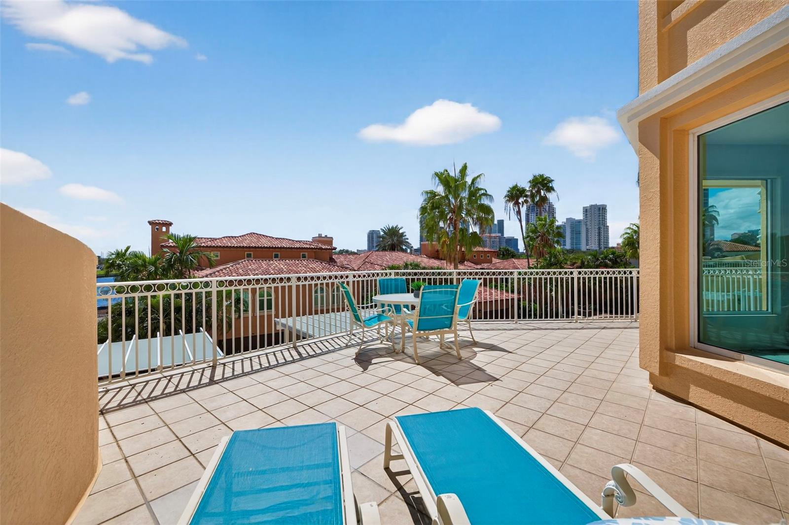 VINOY PLACE CONDO - Residential Lease