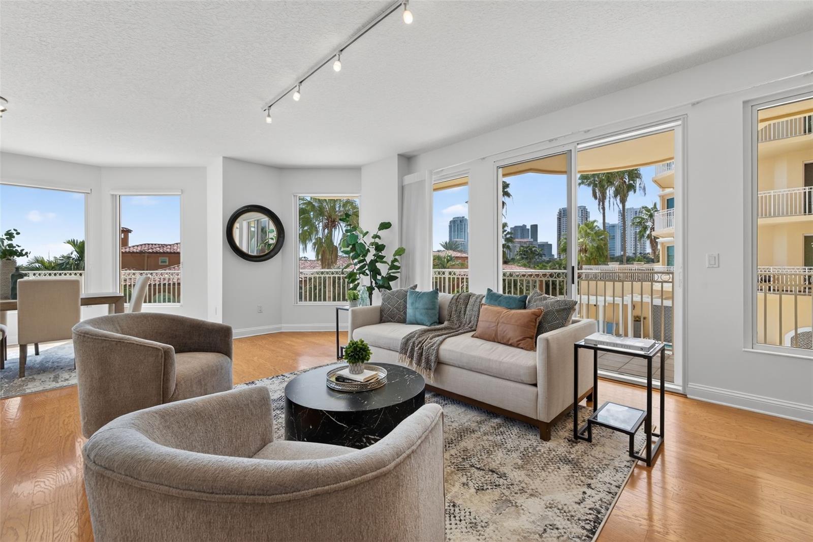 VINOY PLACE CONDO - Residential Lease