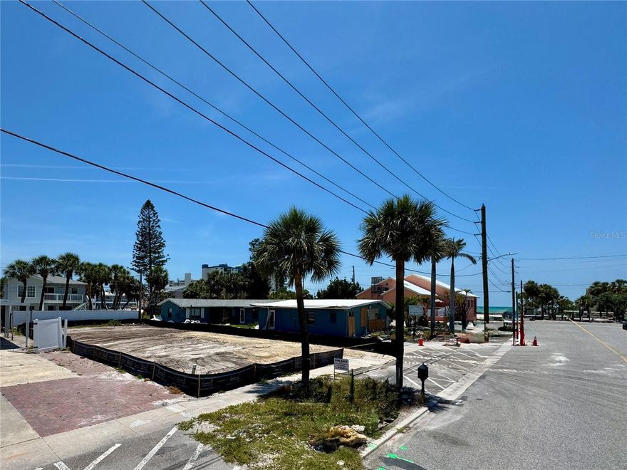 COREY AVENUE RE-DEVELOPMENT SITE WEST OF GULF BOULEVARD.
RARE COMMERCIAL-MIXED USE LOT ON ST PETE BEACH.
TOWN CENTER-2 COQUINA WEST DISTRICT ZONING (COMMERCIAL-MIXED USE DEVELOPMENT SITE )
VACANT LOT 5375 SQFT