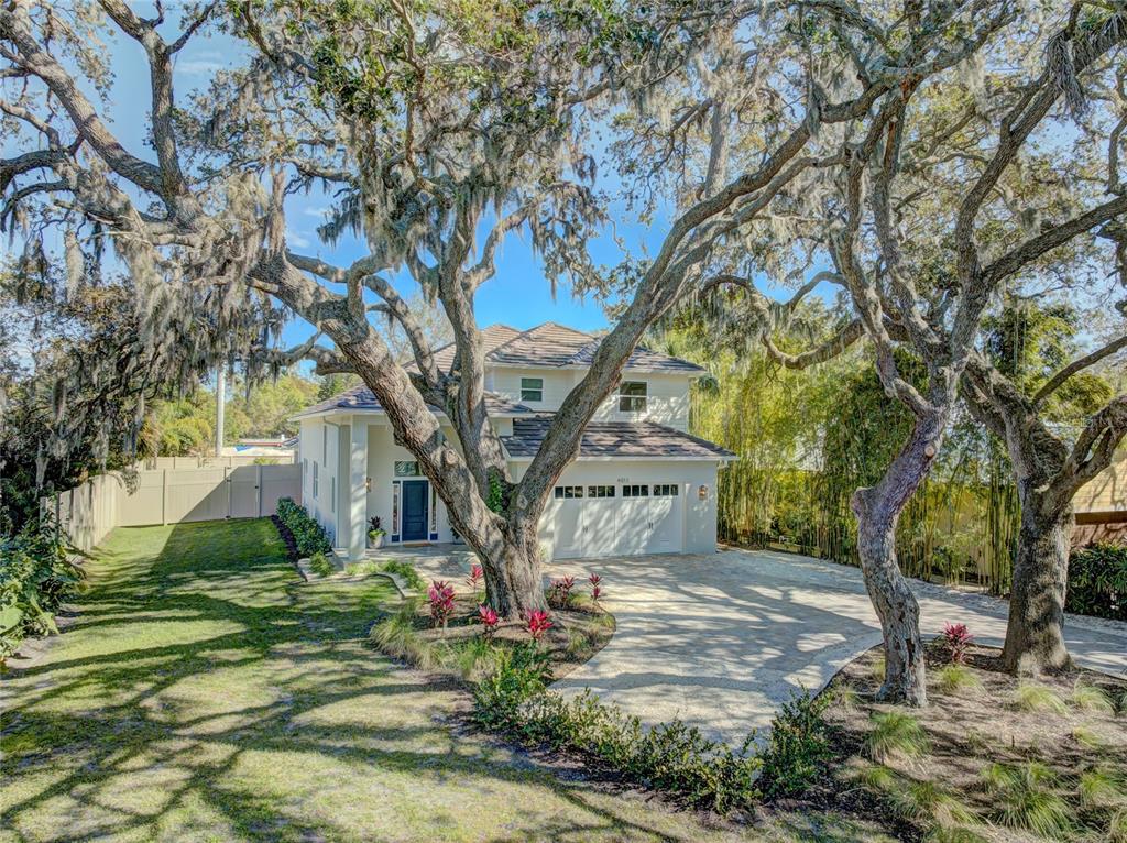 JOHNSON ESTATES - Residential