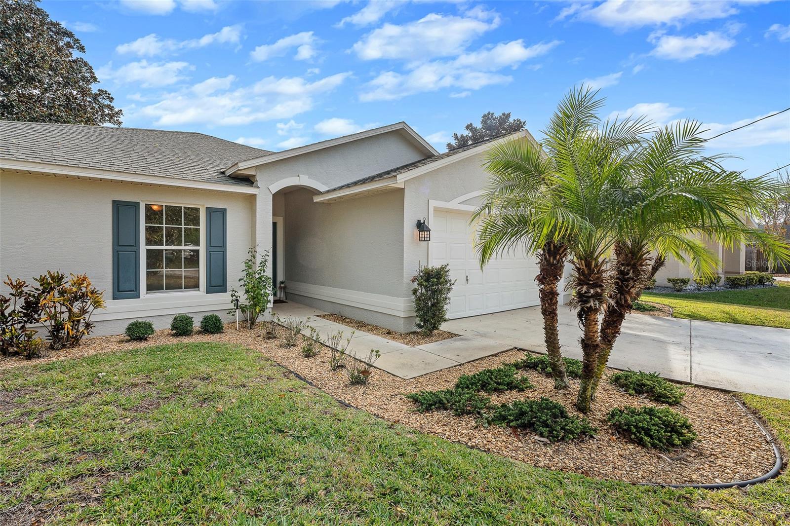 PINE LAKES - Residential