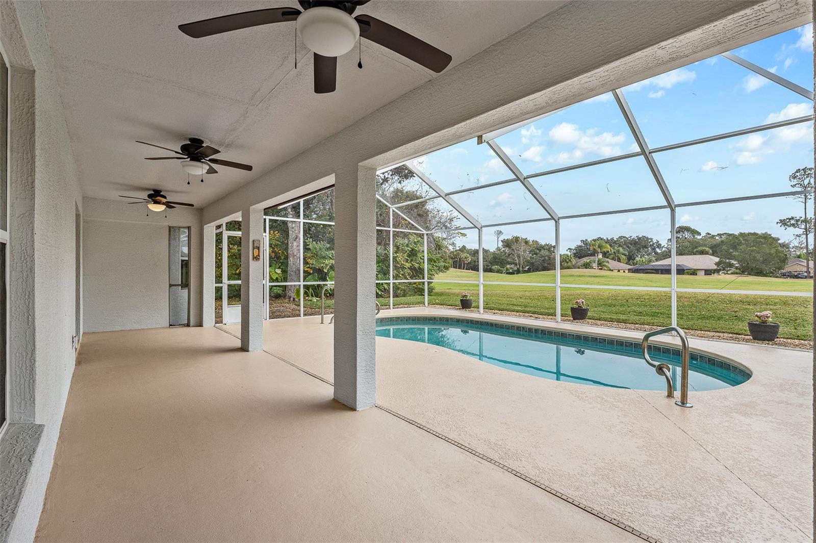 PINE LAKES - Residential